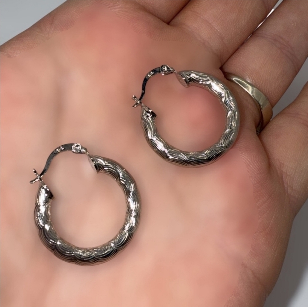 Elegant Silver Tone Hoop Earrings